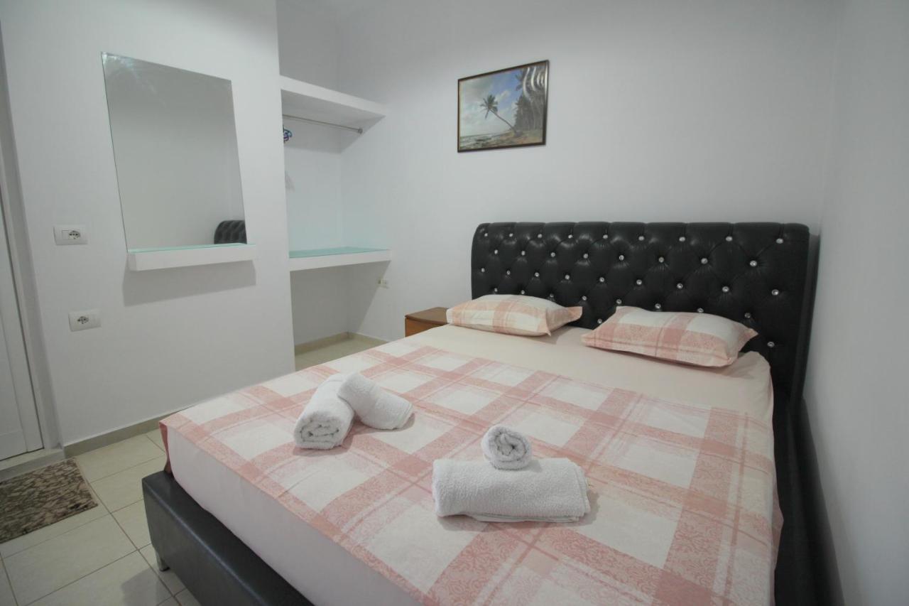 Andy Apartments Sarandë 外观 照片