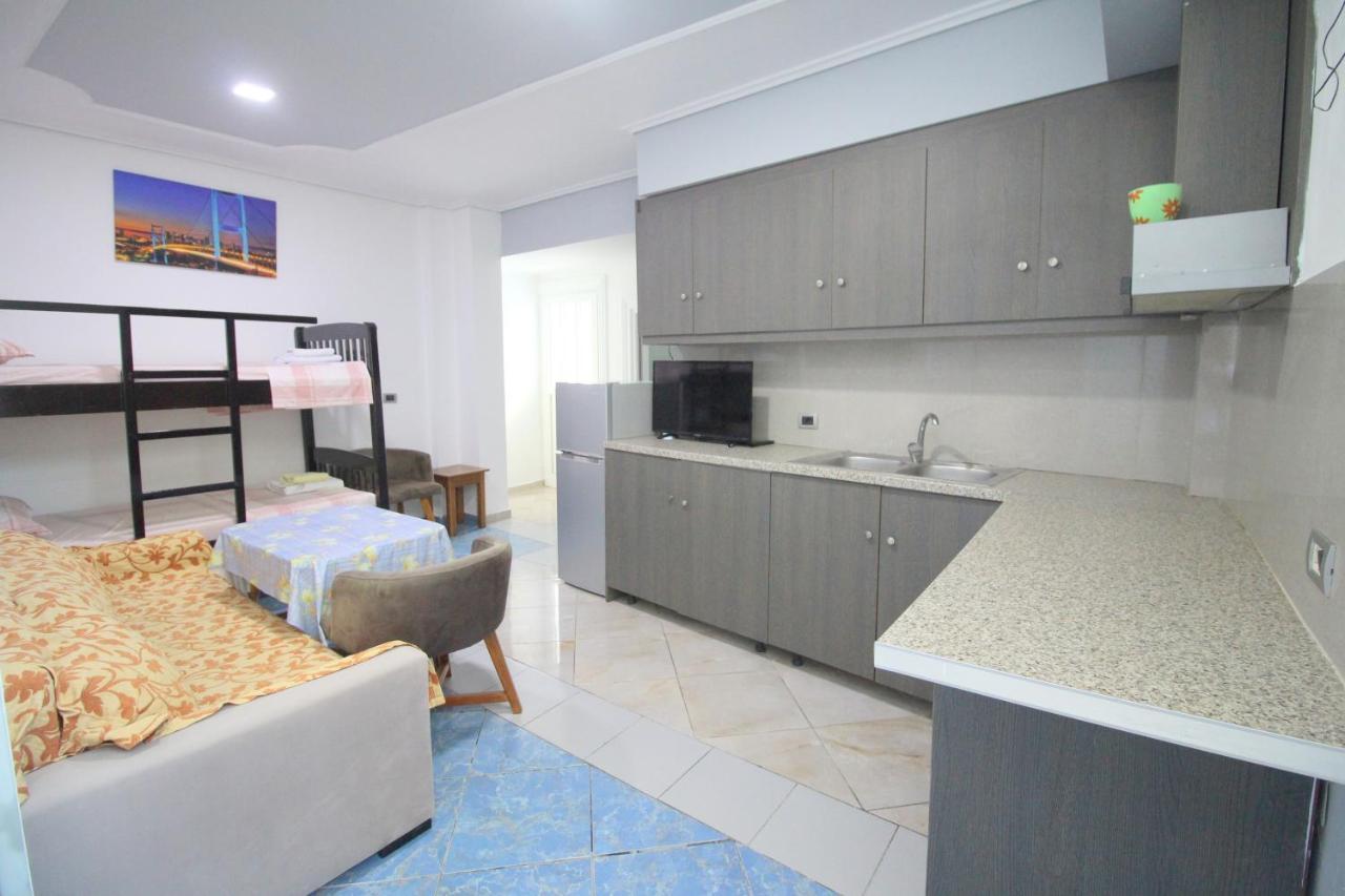 Andy Apartments Sarandë 外观 照片