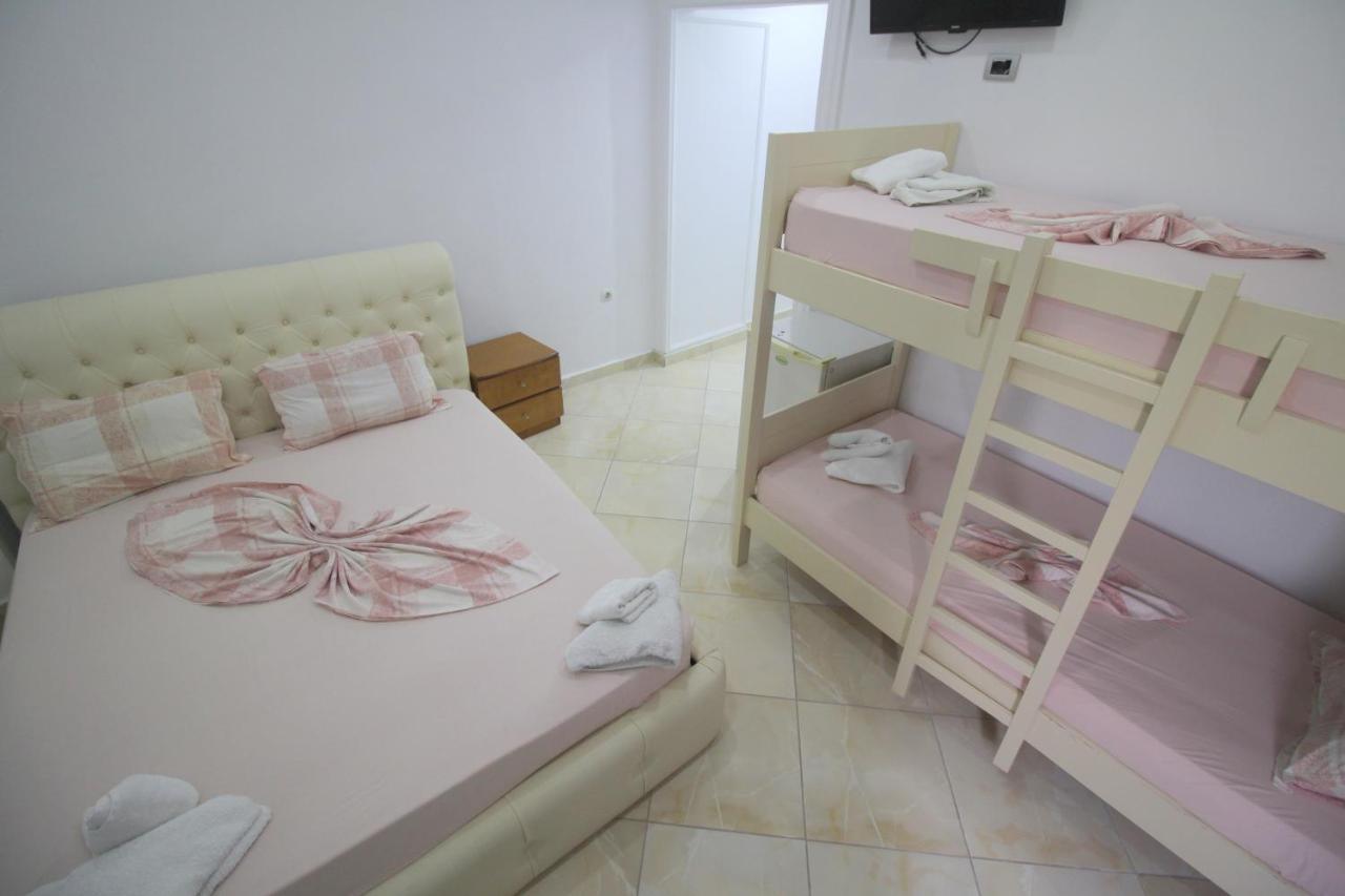 Andy Apartments Sarandë 外观 照片