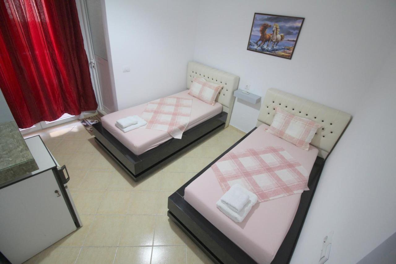 Andy Apartments Sarandë 外观 照片