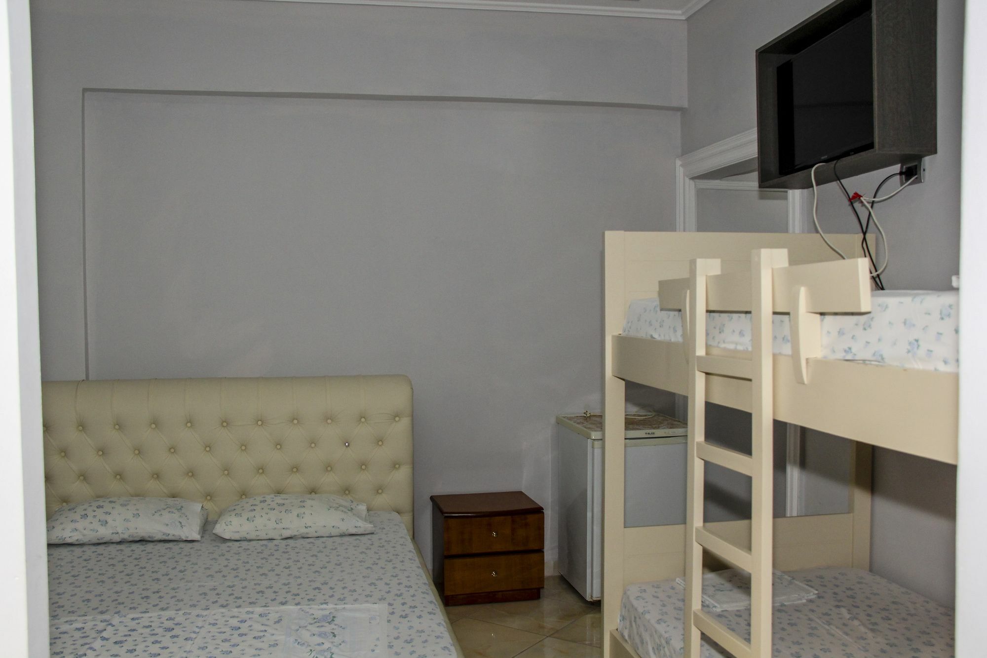 Andy Apartments Sarandë 外观 照片