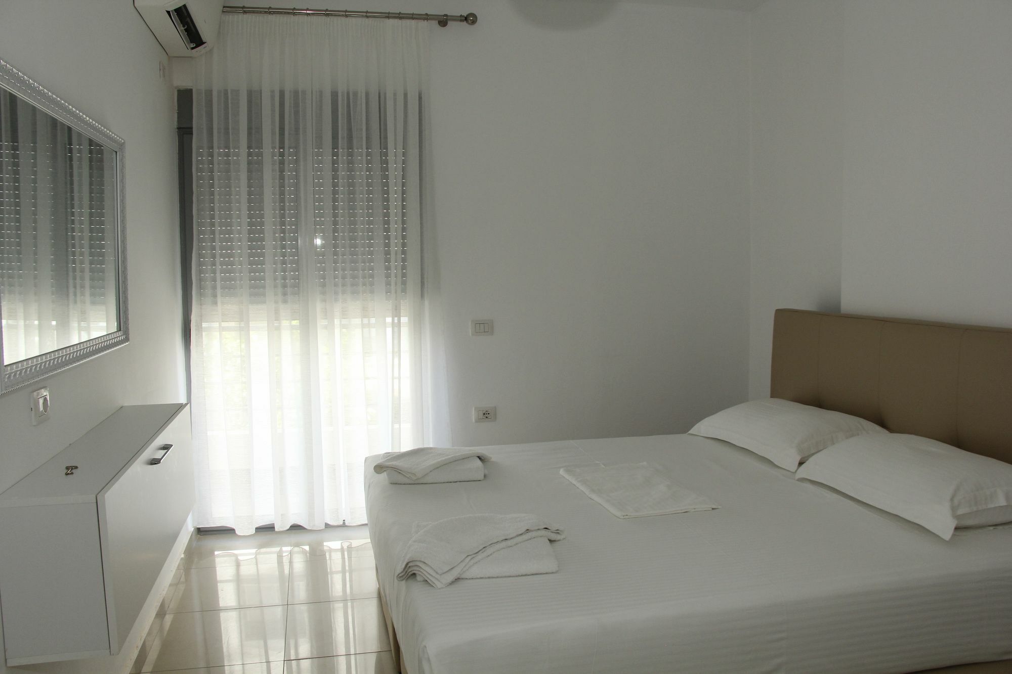 Andy Apartments Sarandë 外观 照片